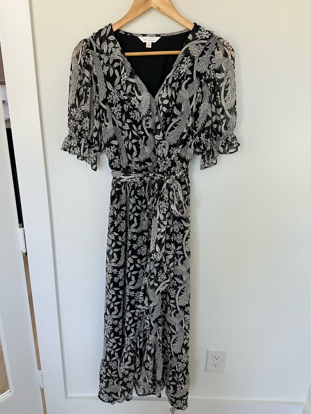 LC Lauren Conrad Black/White Maxi Dress